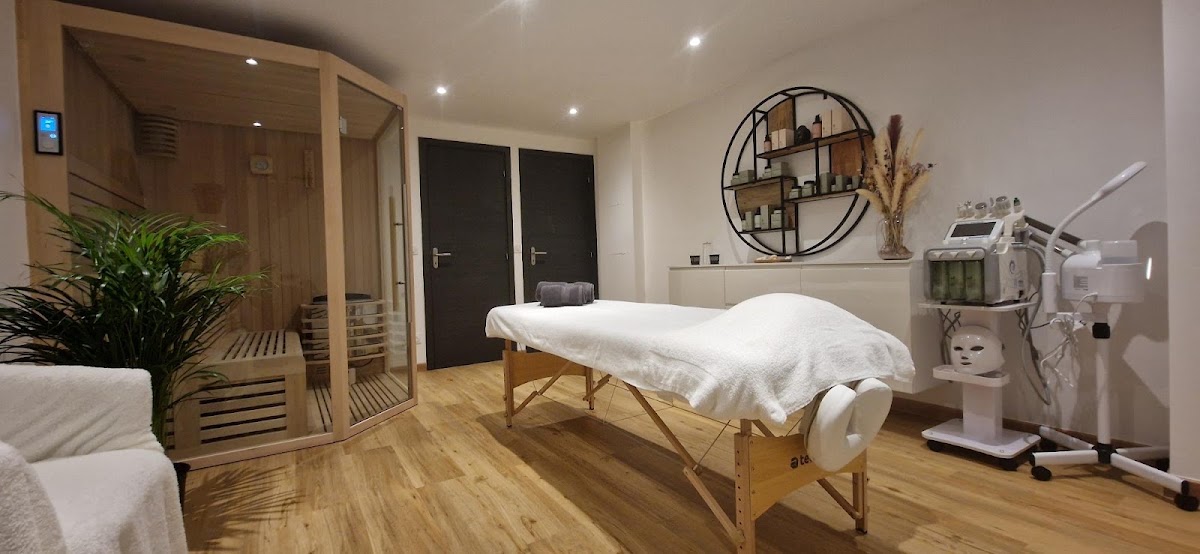 L'Instant Privé : Épilation définitive laser -Soins du visage - Hydrofacial - Massages - Sauna
