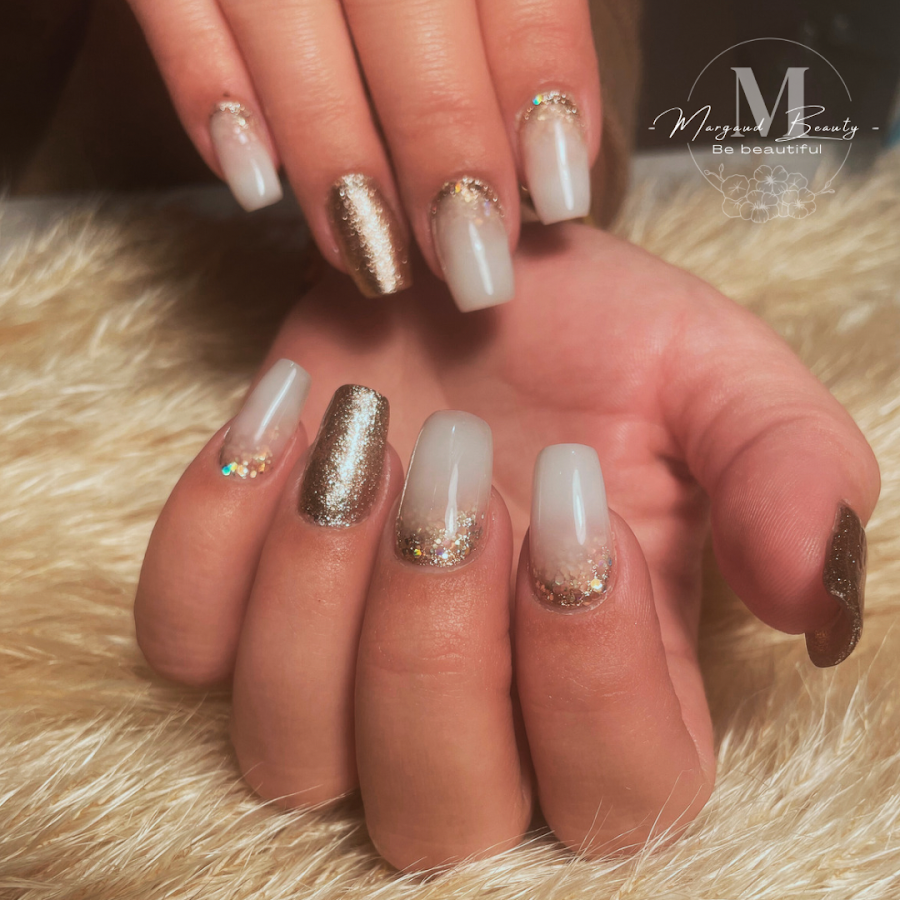 Margaud Beauty | Technicienne de cils | Prothésiste Ongulaire