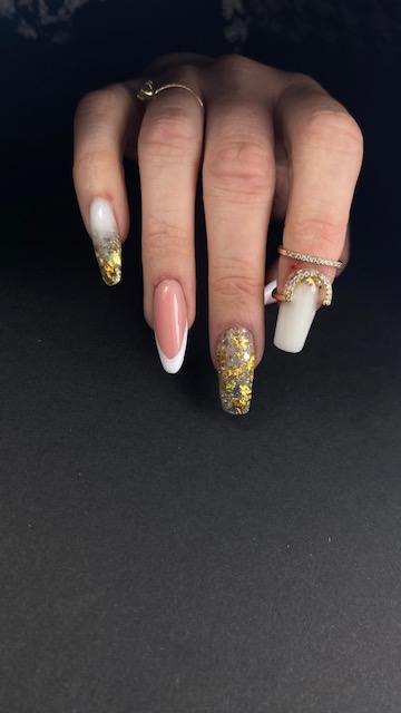 Paulette Nail artist