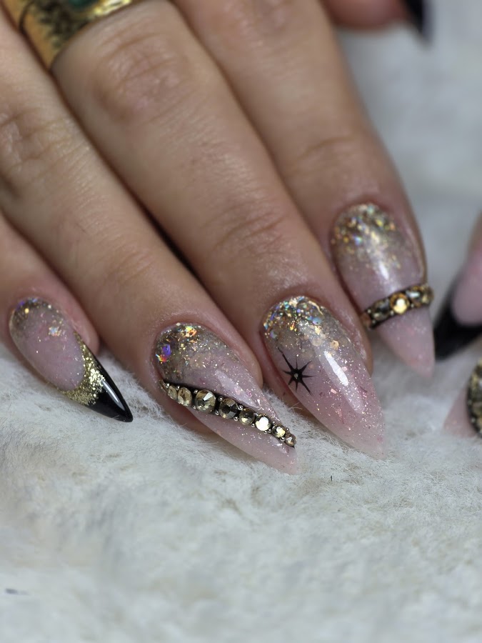 Gwen Nail's