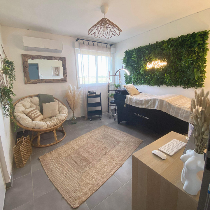 La pause du regard - Extensions de cils, Rehaussement de cils, Browlift, et Hydrafacial à Saint-Brés