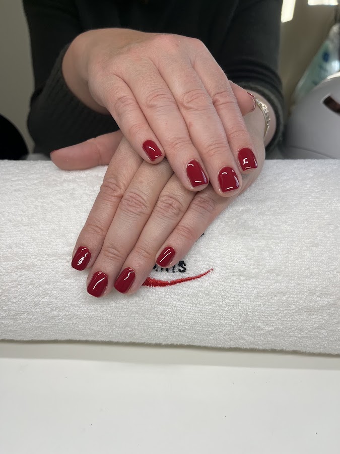 Nail's by Elo