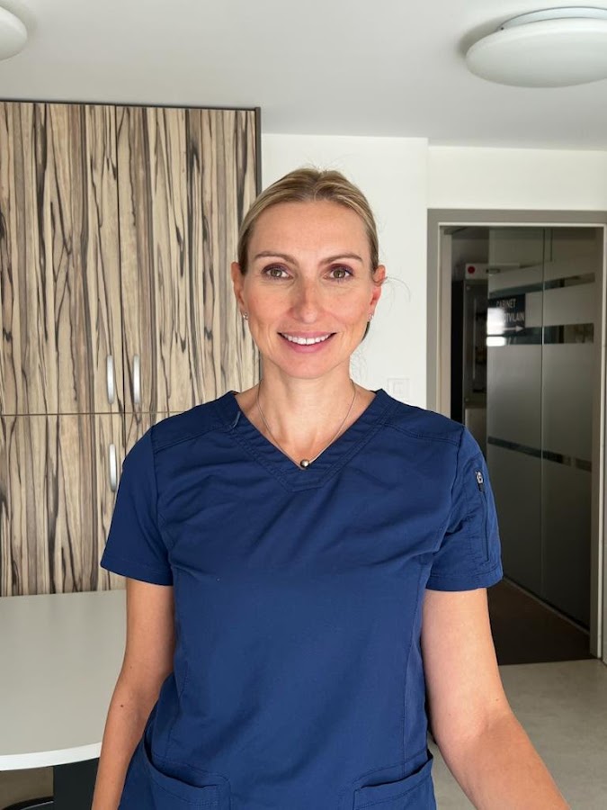 Dr Caroline BRODTVILAIN