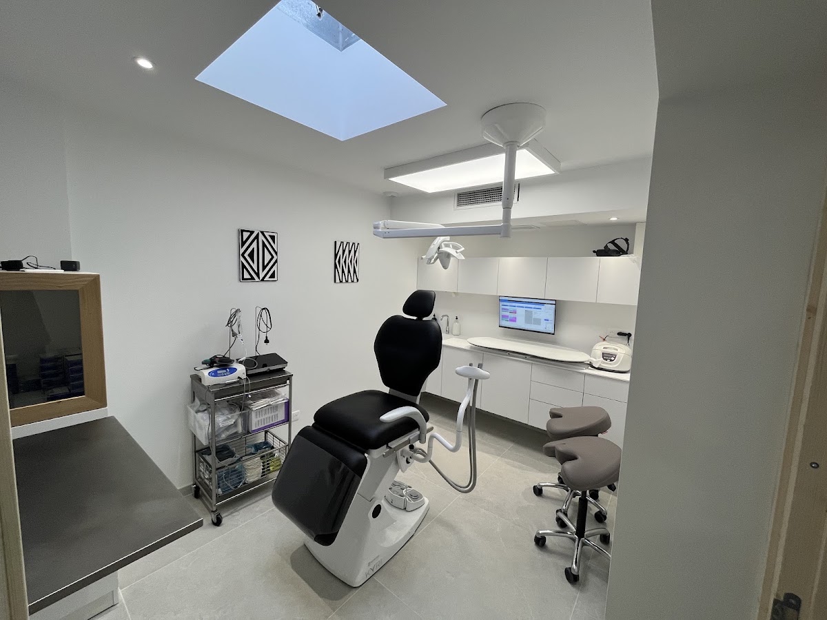 Dentiste - Dr Kévin Toth Implantologie Villeneuve-d'Ascq