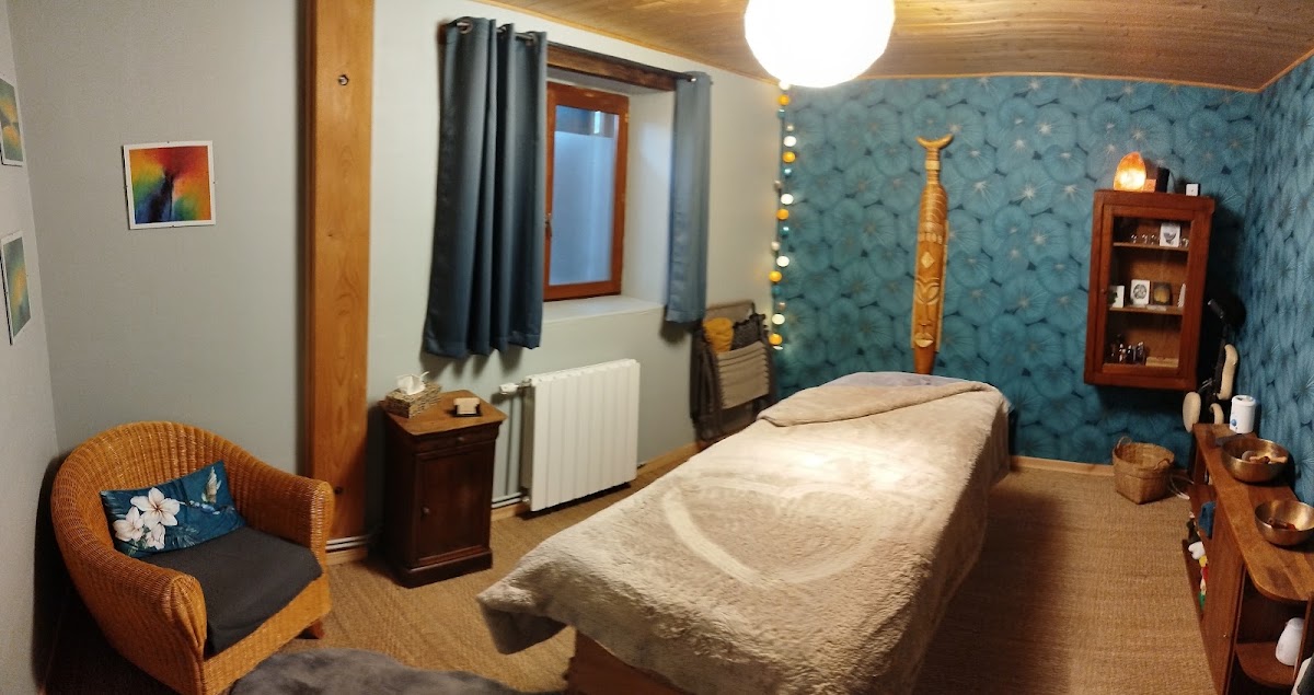 LES MAUX DOUX : massage bien-être, réflexologie plantaire, naturopathie
