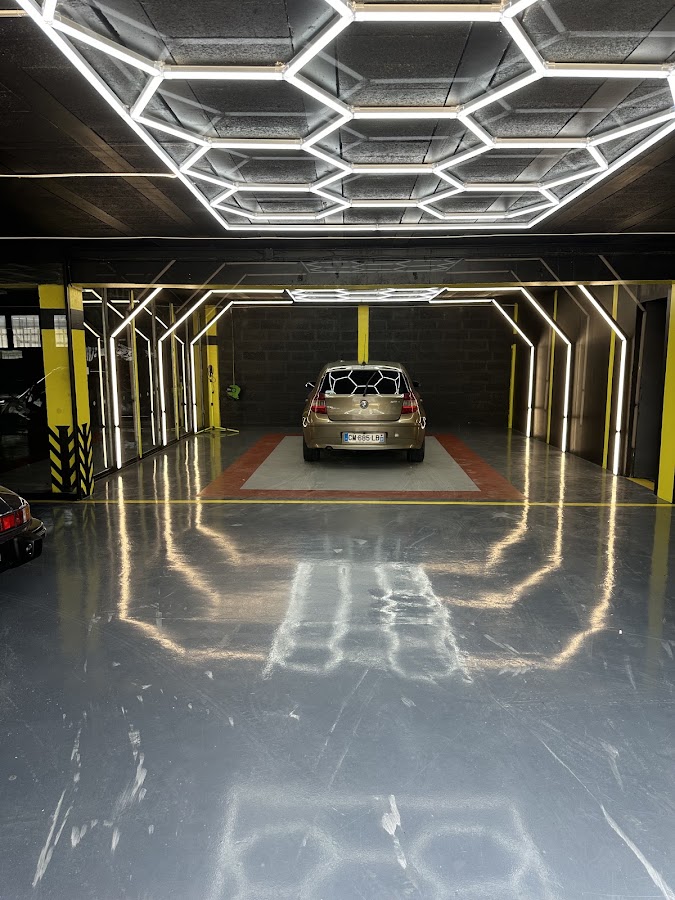 GARAGE KR-V