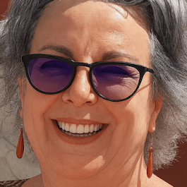 Mona Rizk–Psychologue à Suresnes.