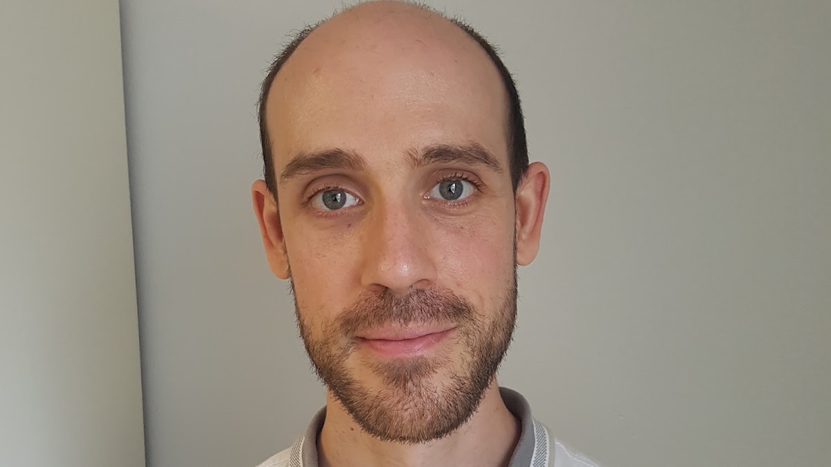 Dr Damien LE GRAET