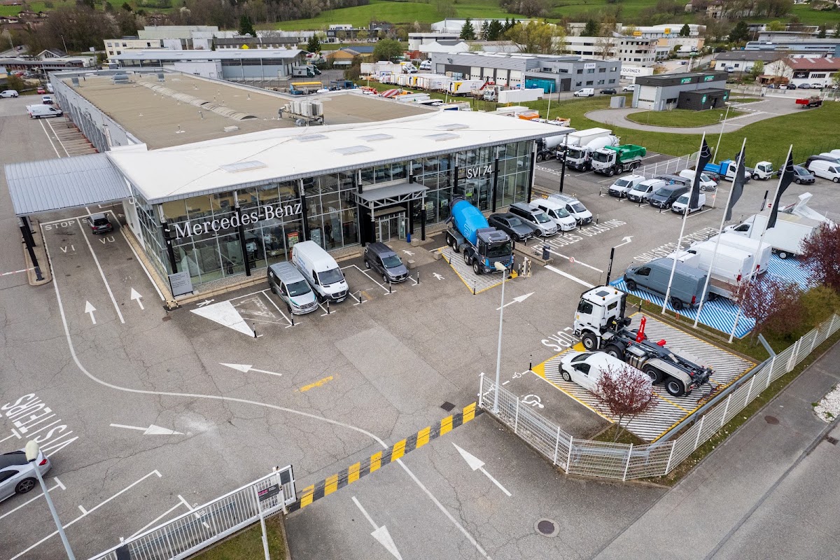 Mercedes-Benz Huillier _ SVI 74 Annecy