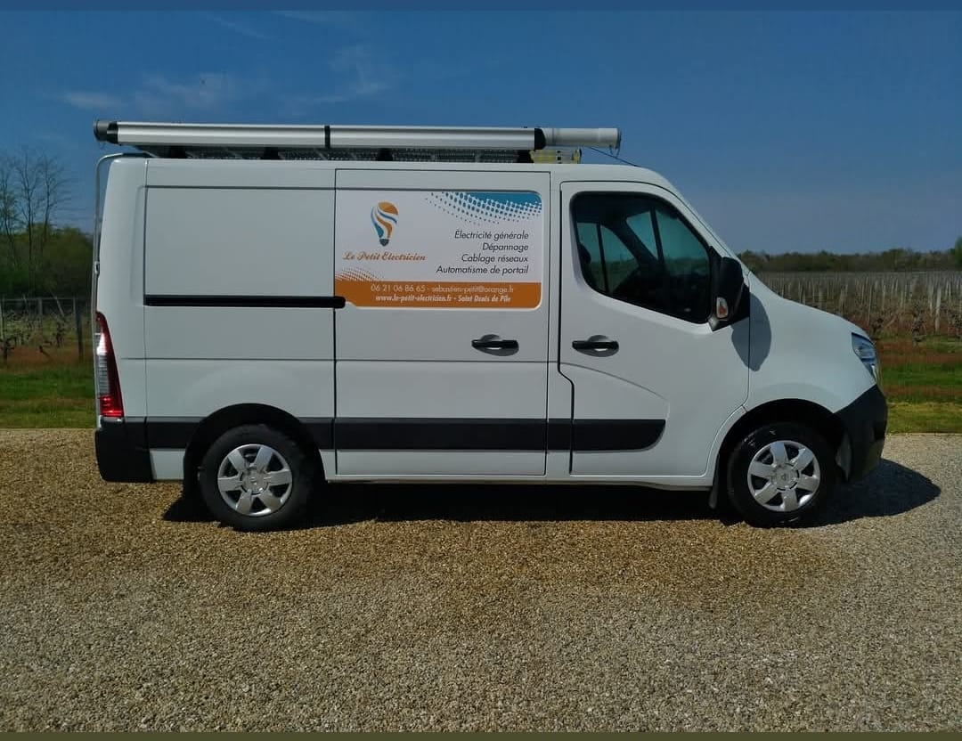 Le Petit Electricien