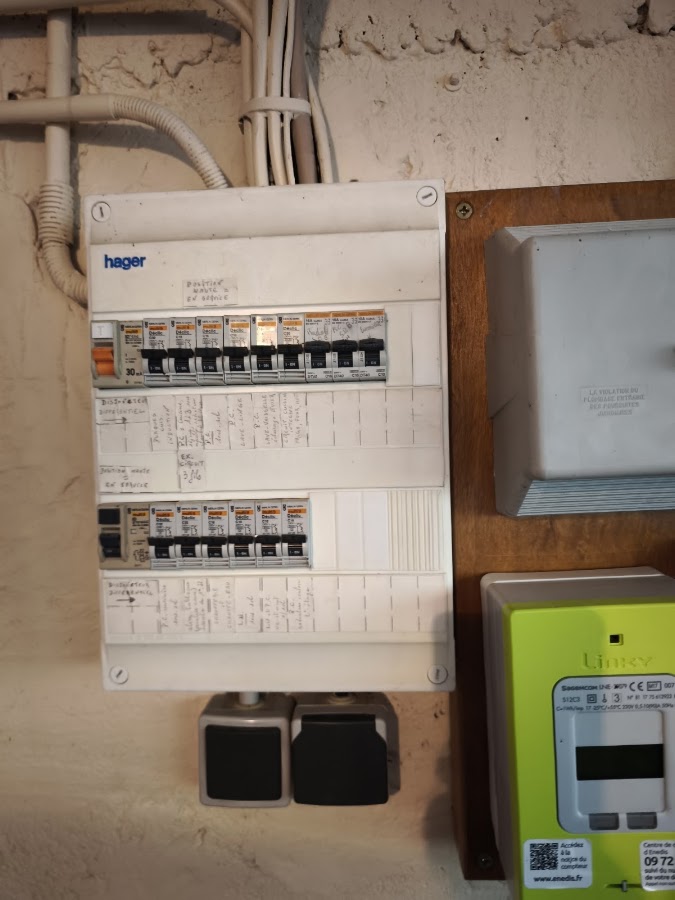 BK ELEC