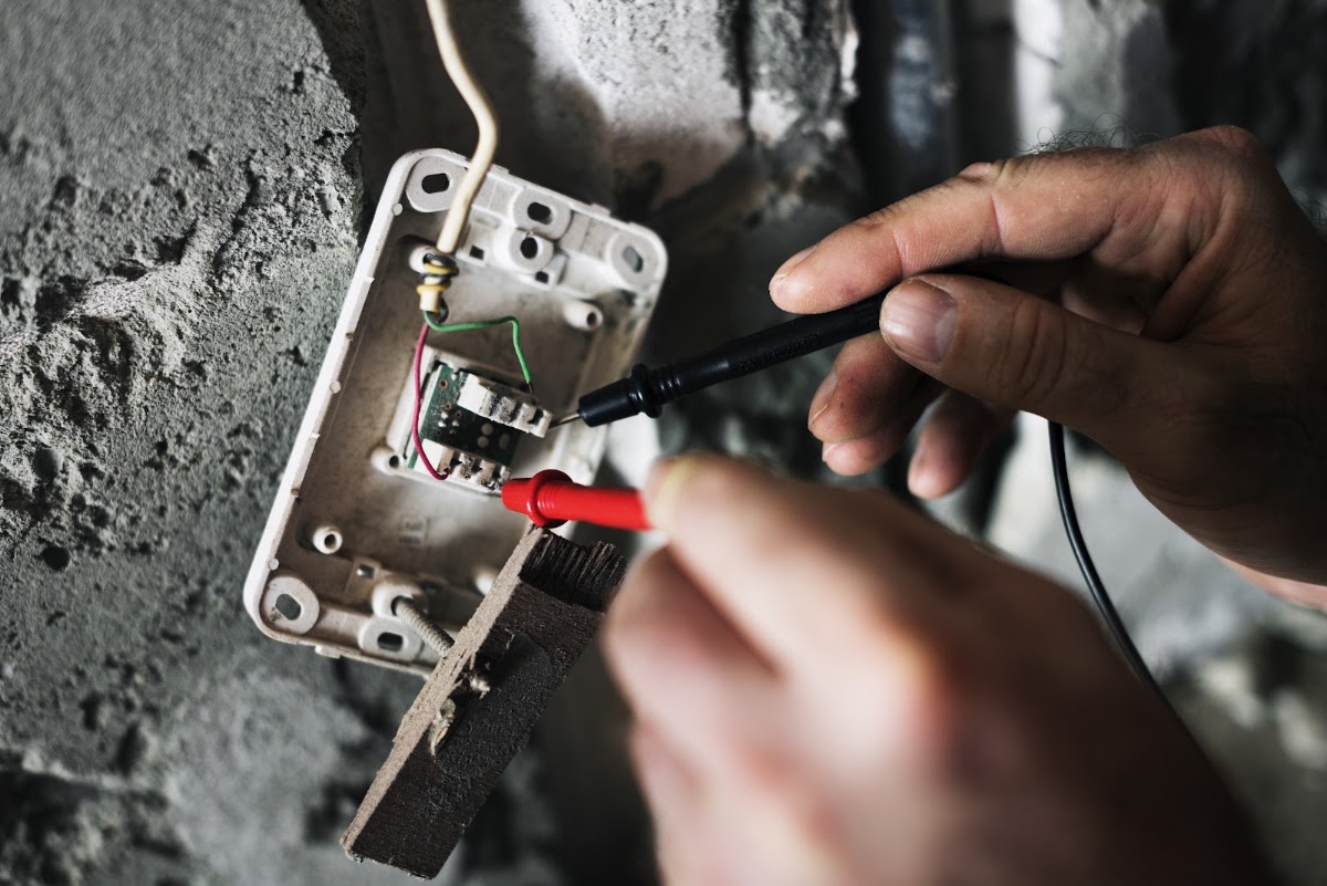 LES ELECTRICIENS DU 95
