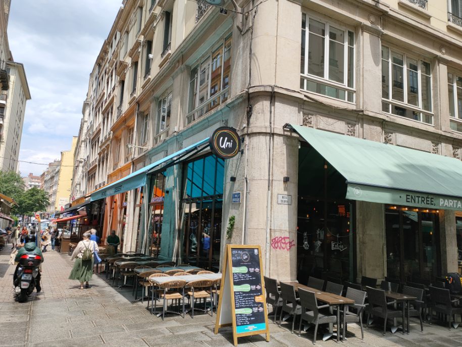 Lyon Stores