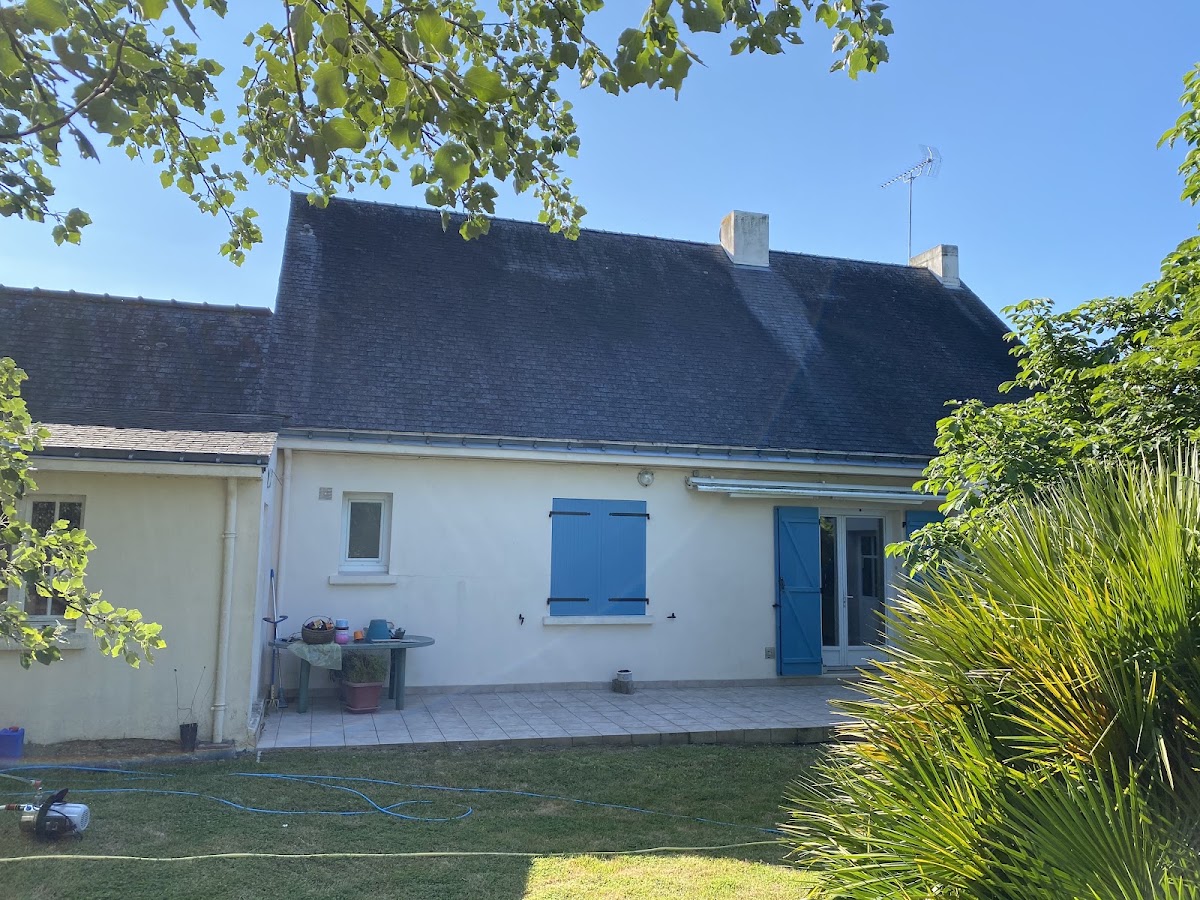 Reinhart Fidji révolution facade