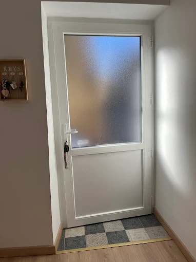 Martinez Menuiserie - Menuisier Extérieur / Intérieur / Agence Extérieur