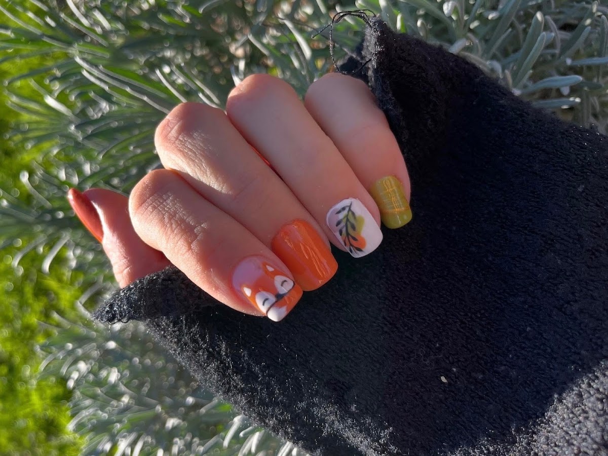 ER Leary's Beautiful Nails