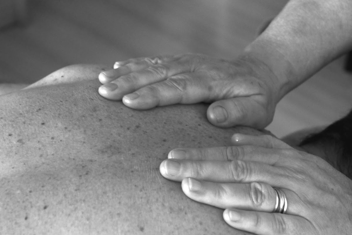 La parenthėse massages, sons et vibrations