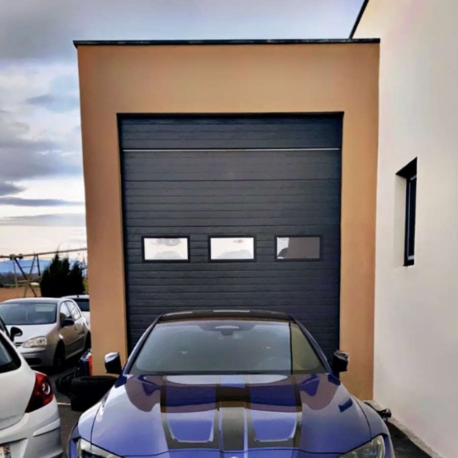 C.S AUTOMOBILE