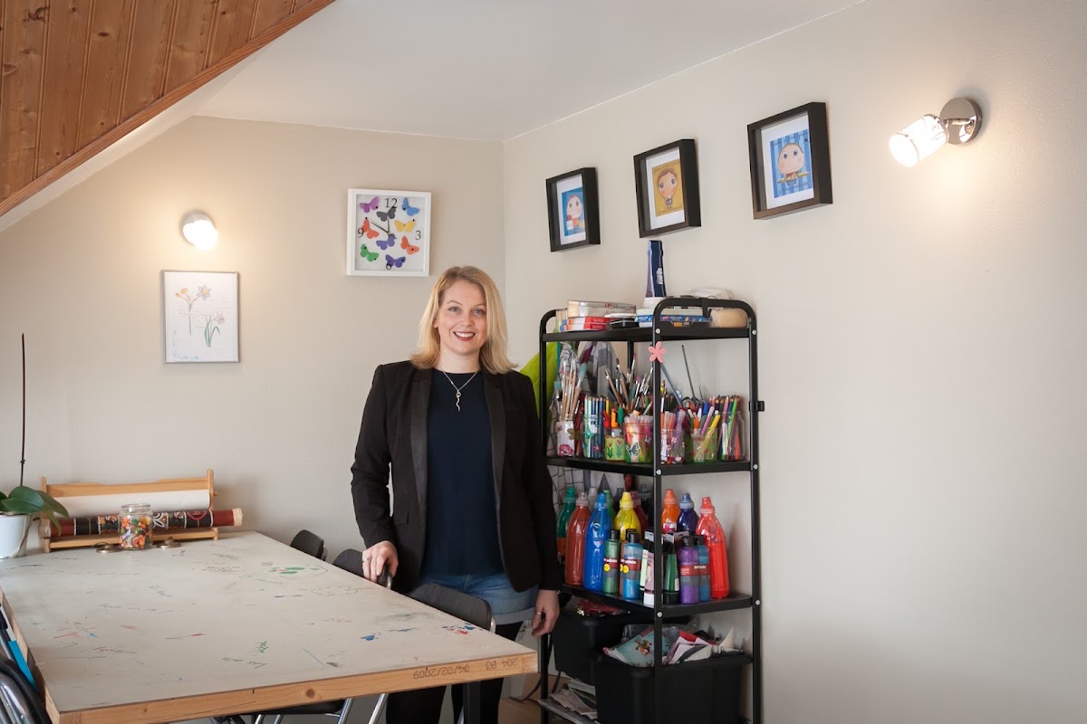 Emilie Dorbane Art-thérapeute - Praticienne EMDR - Hypnose