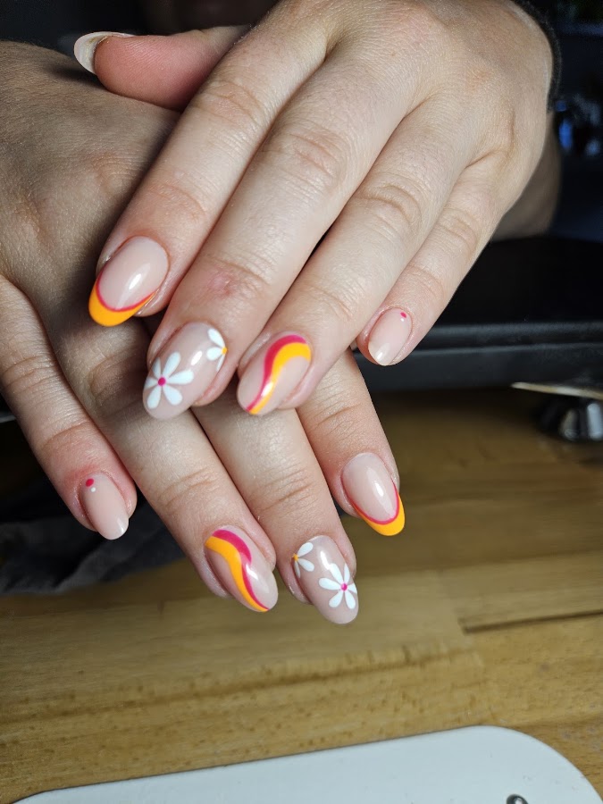 Trinails