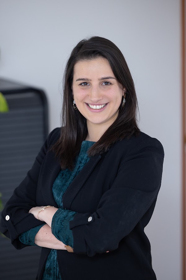 Lorine Perez (AD PUBLICA AVOCATS)