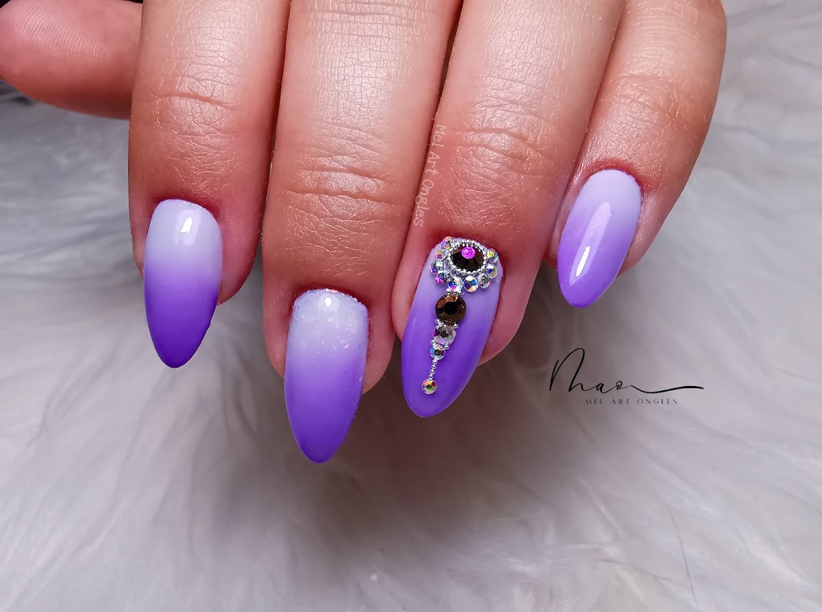 Mel Art Ongles