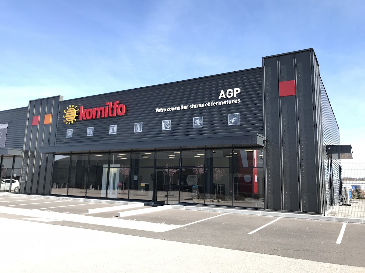 Komilfo AGP SARL à Limoges - Pergolas, Stores, Fenêtres, Menuiseries