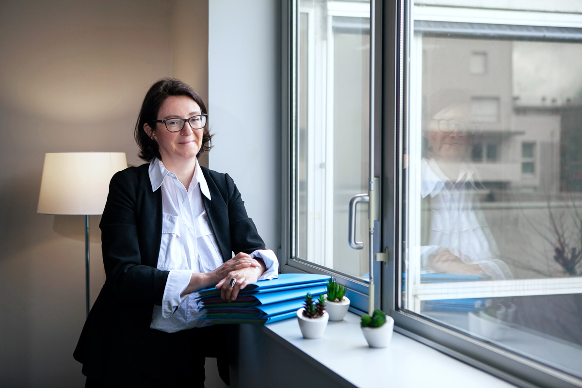 Caroline Ménard Avocate droit de la famille, en droit des contrats/troubles du voisinage et en droit de la responsabilité.