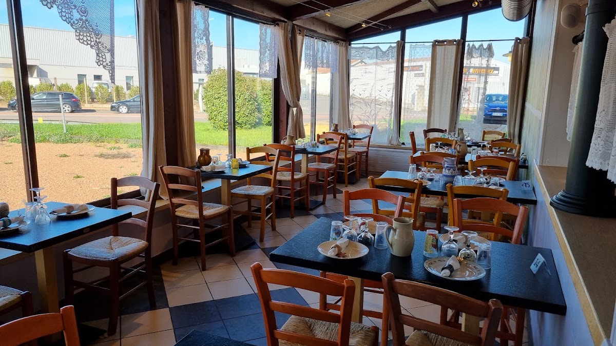 Demain Charette, Restaurant Roanne