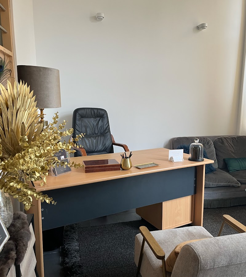 Donna Bonnar Dolezon - Réflexologie et massage bien être - Saint-Jouin-Bruneval