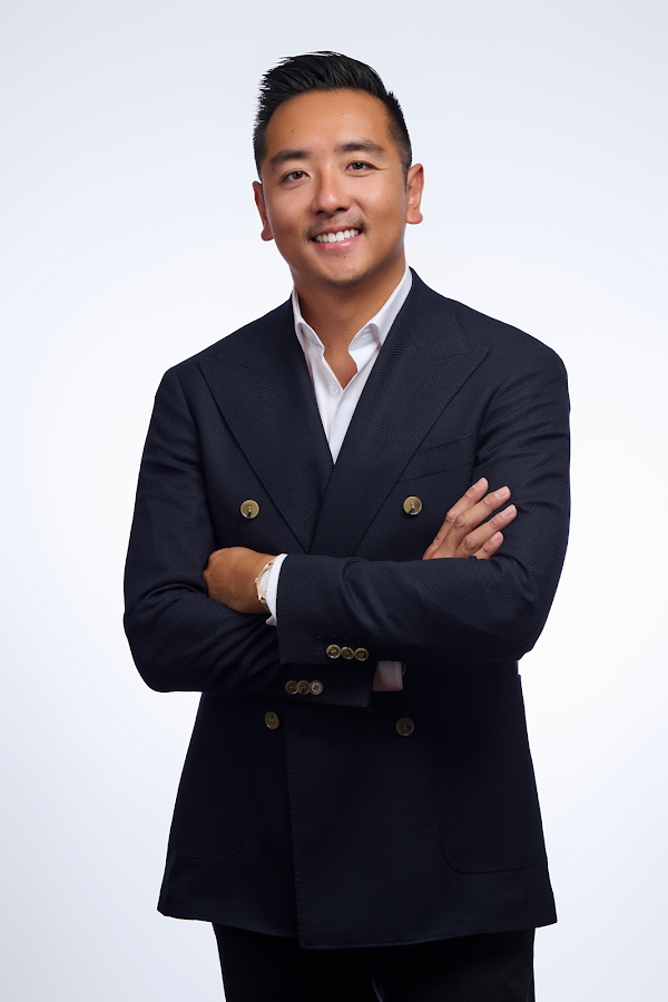 Dr Tom TRUONG : Dentiste Esthétique, BT SMILE