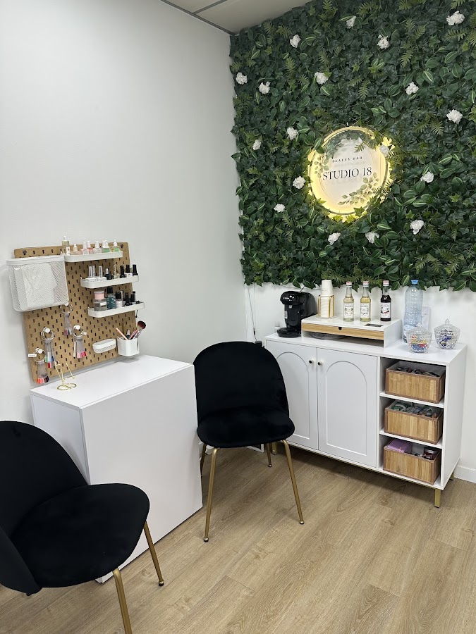 Studio18 beauty bar
