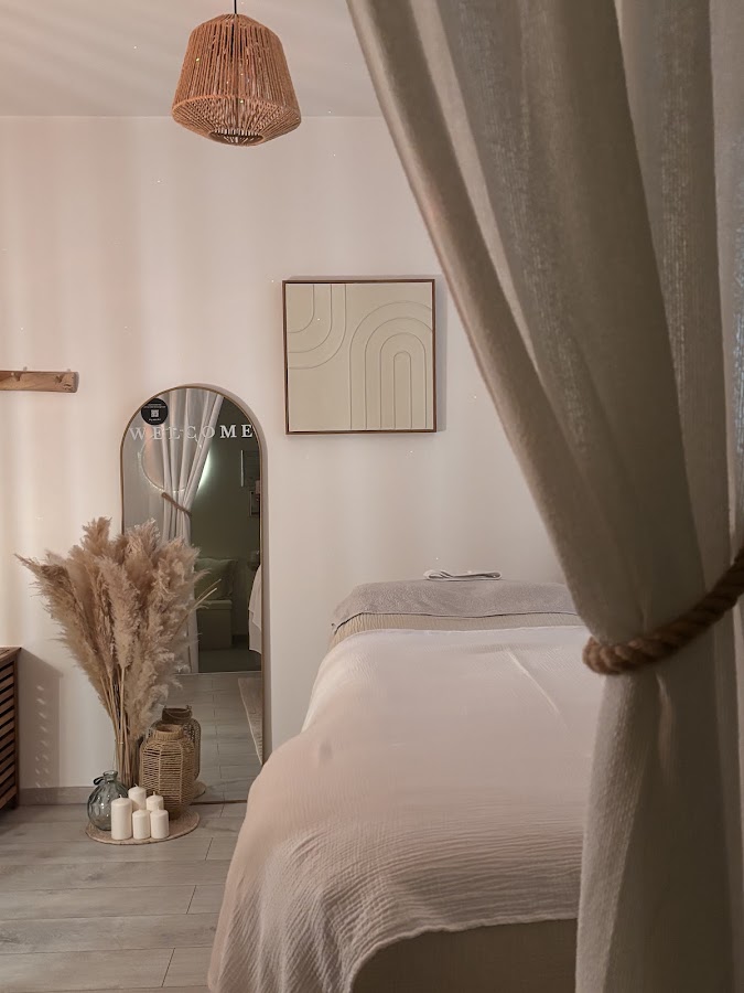 Le Cocoon by Cindy
