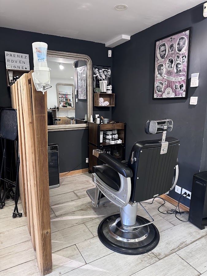 Distroy Coiffure & Barbier By Julie