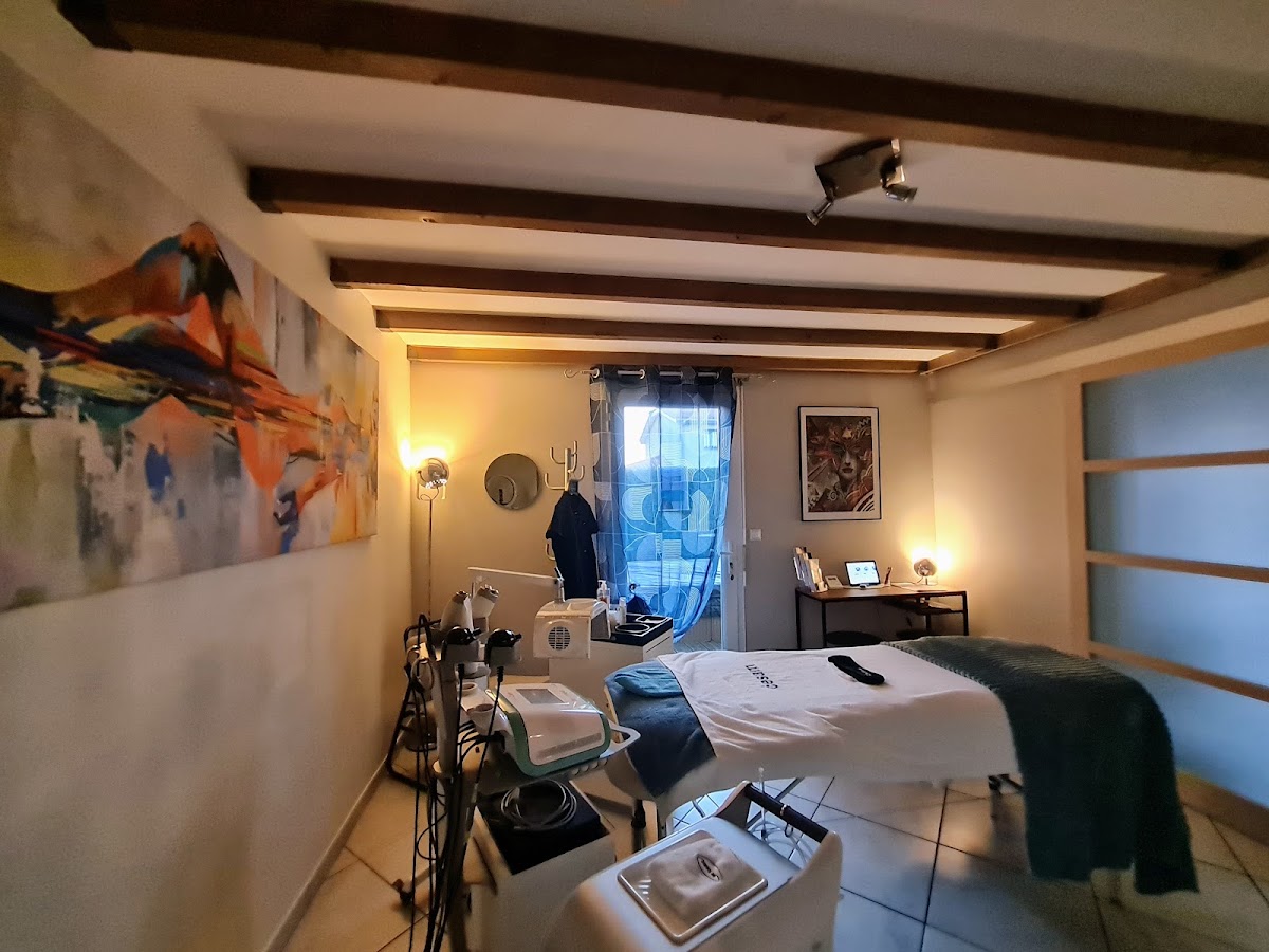 Eira Esthetic Concept – Ménopause, Bien-être & Soins Experts