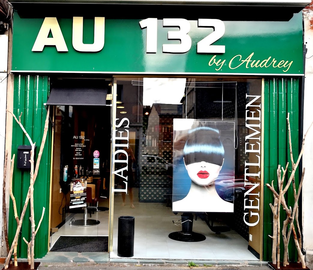 AU 132 by Audrey