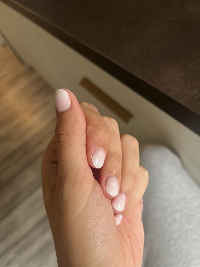 Madame est vernis