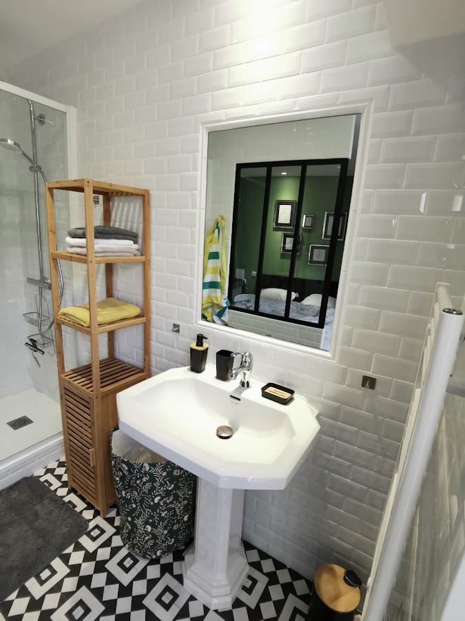 ELITHERME : Plombier, Chauffagiste, Électricien, Carreleur, Salle de bain - Rennes