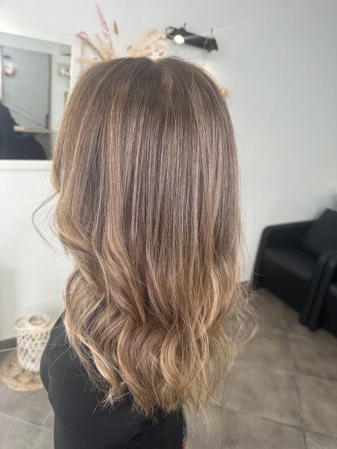 AM BEAUTY HAIR