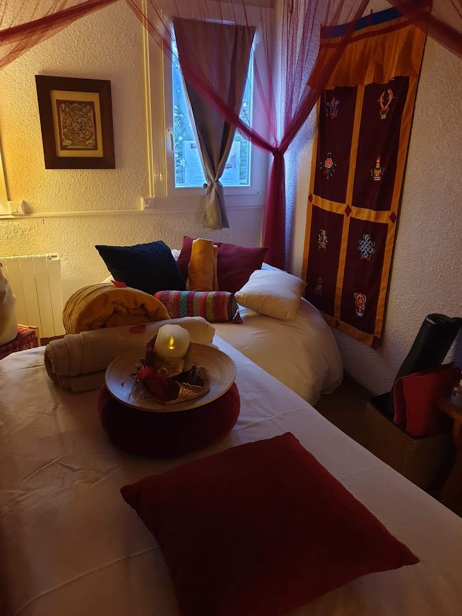 Fabienne Hélip - Salon Pleyn'itude- Massages et ateliers bien-être - Le Pleynet - vallée du Haut-Bréda