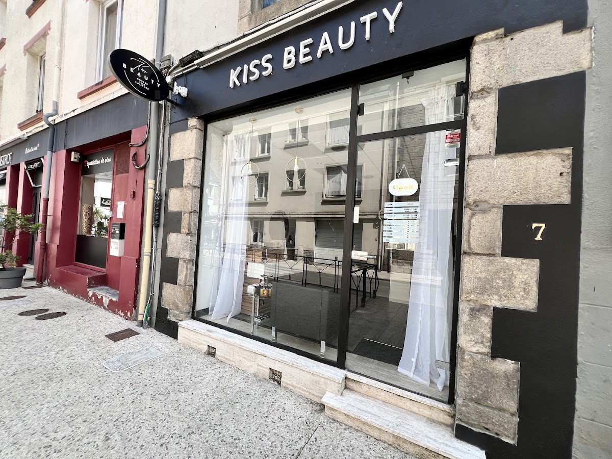 KISS BEAUTY