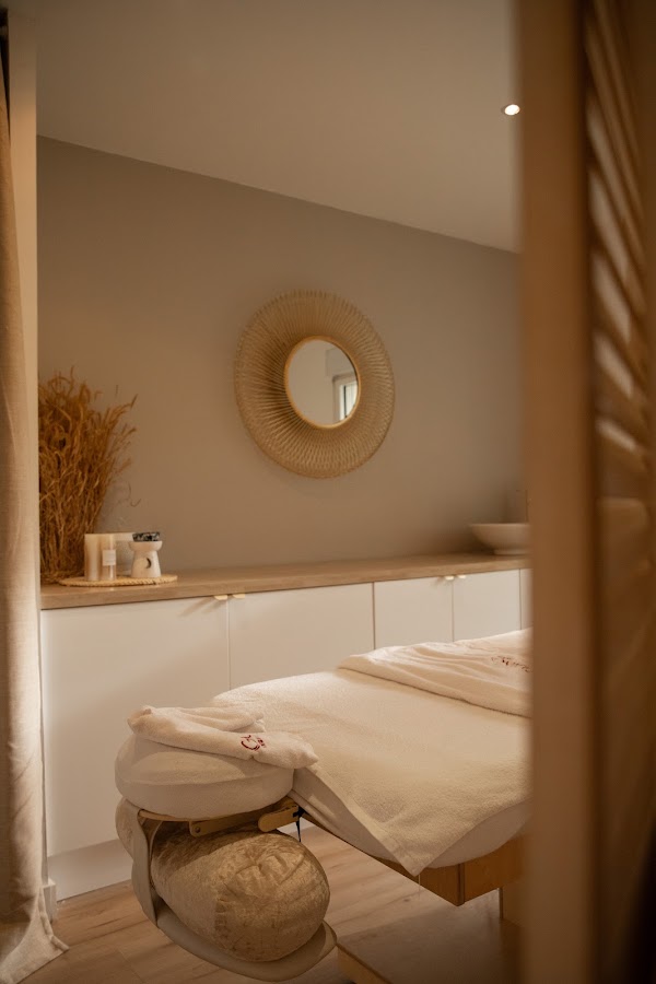 Les Demoiselles | Institut de beauté - Soins Visage, Massage, Manucure douce, Lumière Pulsée | Mettray - Tours