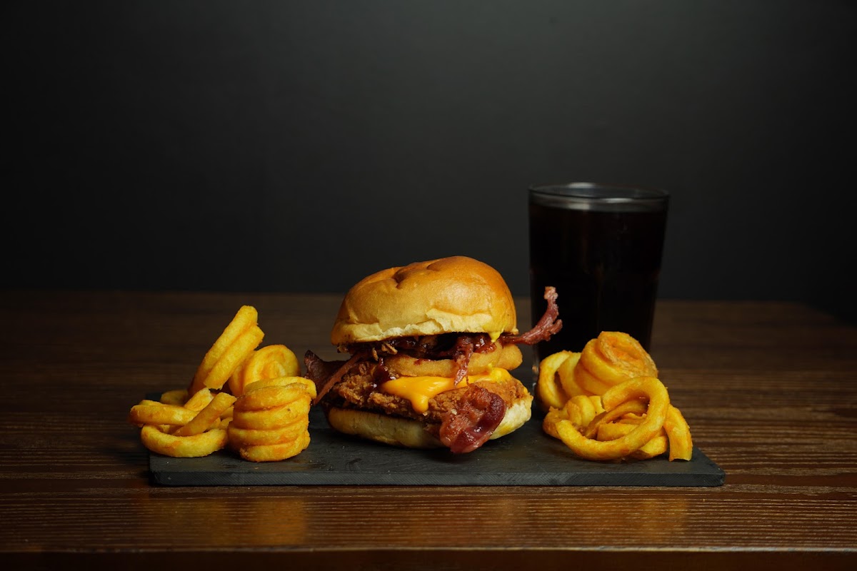 THE GLITCH - Restaurant by EVA Savigny-le-Temple