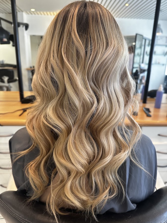HAIR STUDIO