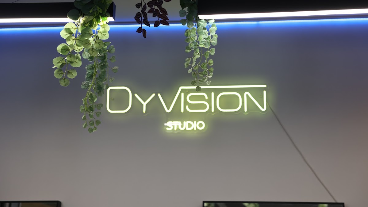 Dyvision Studio MEN & WOMEN (Coiffeurs et Barbiers)