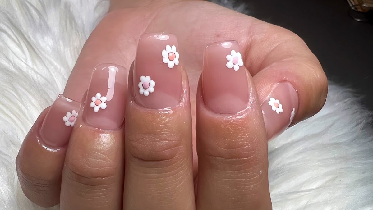 Cocoon nails by l