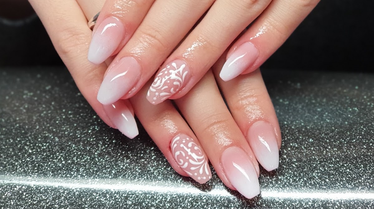 Les Ongles d' Emilie
