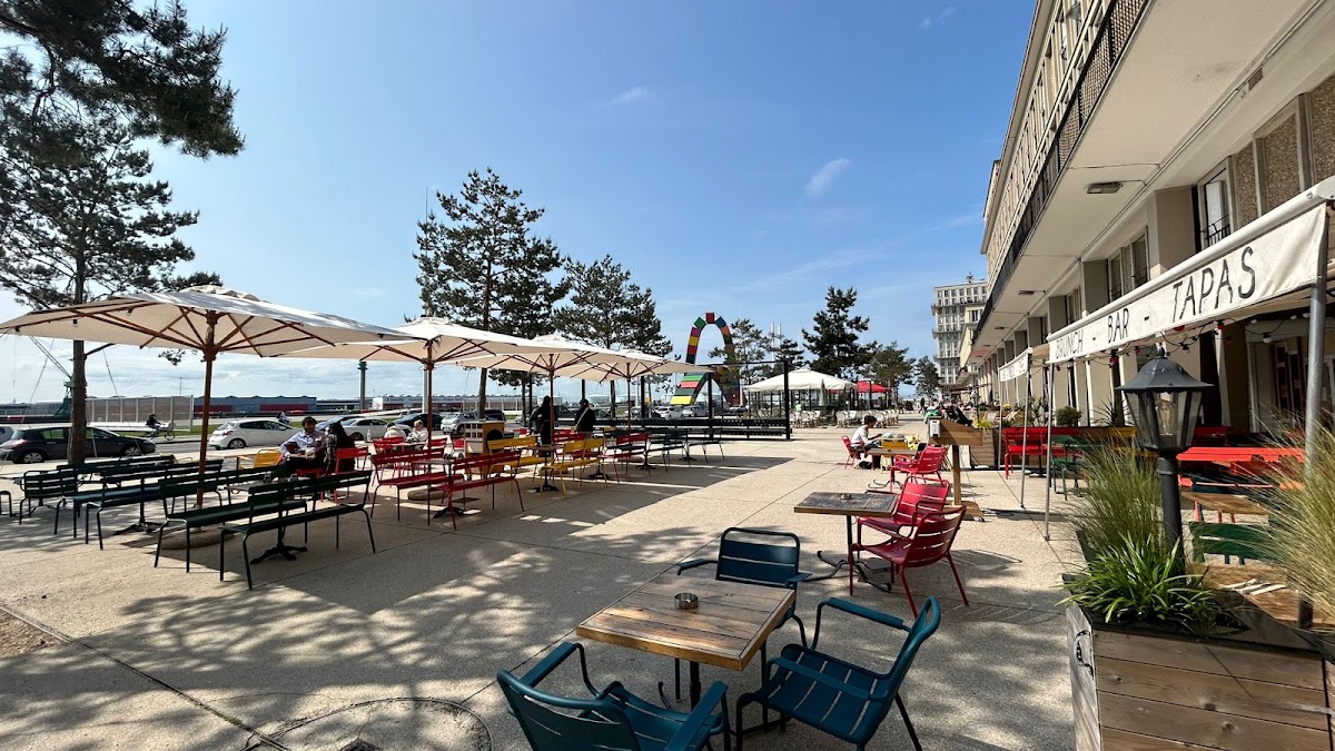 Le Grand Quai