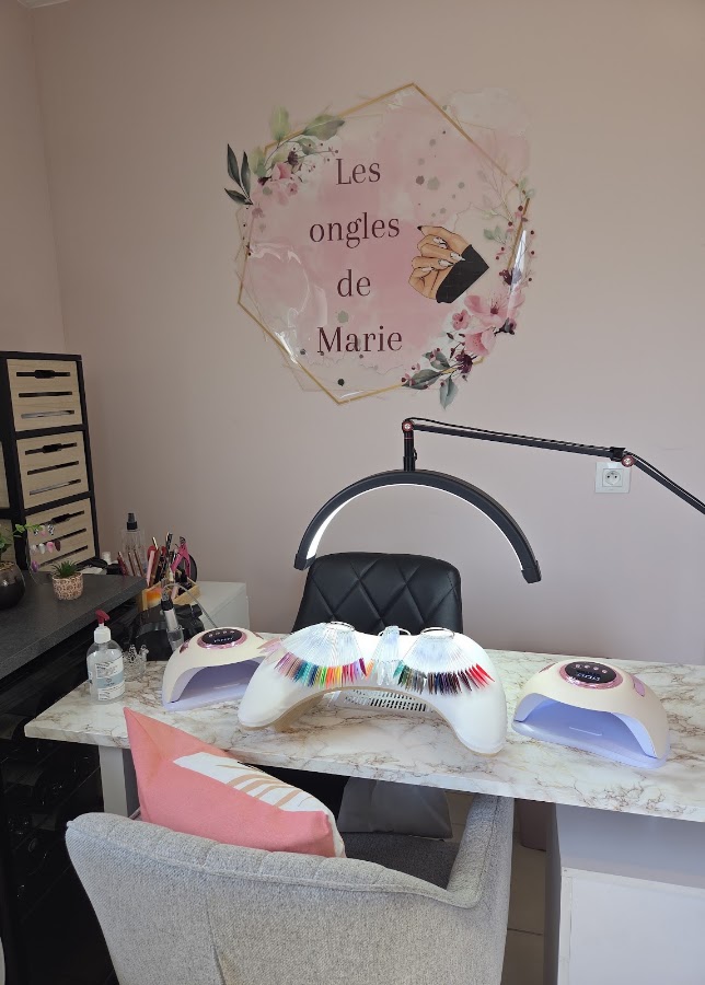 Les ongles de Marie