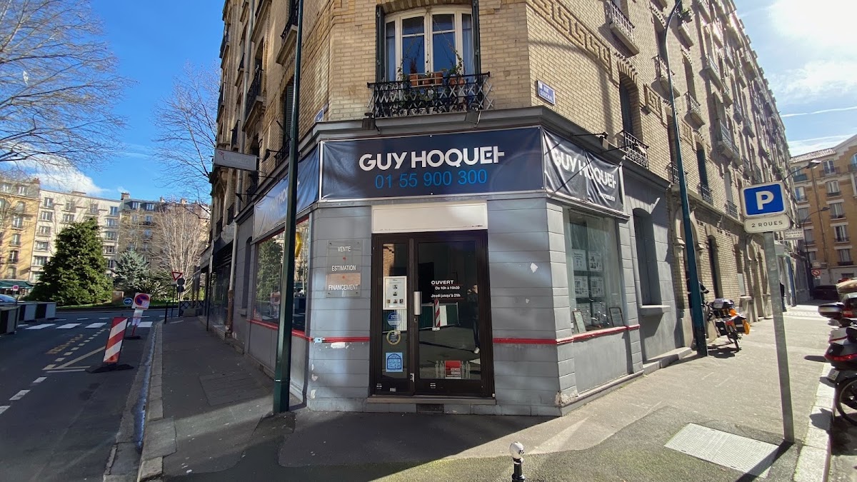 GUY HOQUET